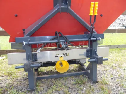 Разбрасыватель минеральных удобрений 1000 литров усиленный